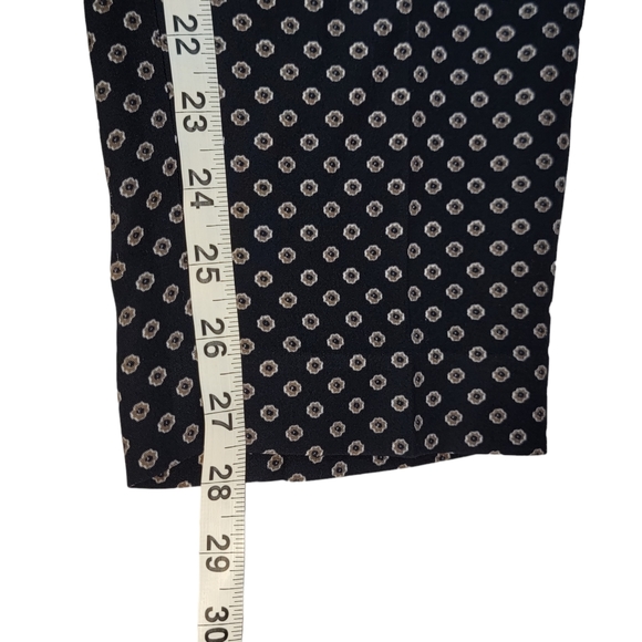 Ann Taylor Spring Summer Thin Flowy Dark Blue Floral Pants With Pockets Size 6 - Picture 15 of 15